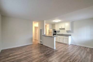 Main picture of 2901 Nicol Ave