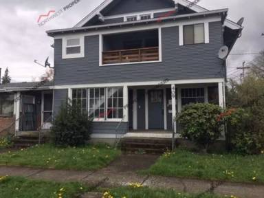 Main picture of 409-411 S Silver St
