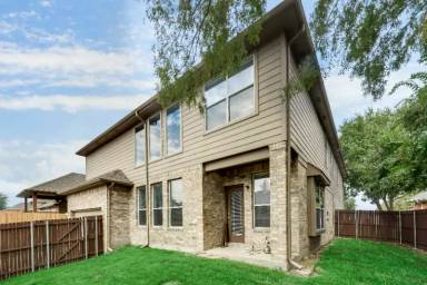 Main picture of 925 Mont Cascades Dr