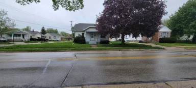 Main picture of 511 S Indiana Ave