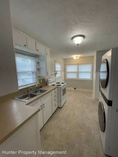 Main picture of 606 E Sunshine St
