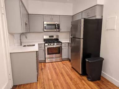 Main picture of 1762 Commonwealth Ave