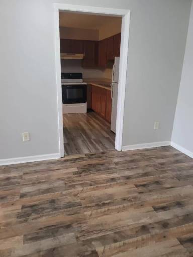 Main picture of 270 Tampa Dr Apartments