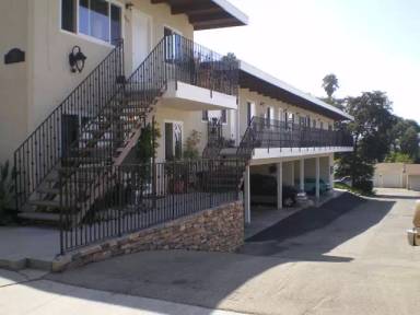 Main picture of 1050 Poli St
