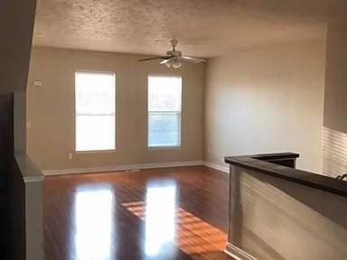 Main picture of 3308 Kresge Ln