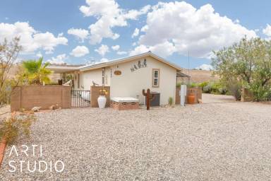 Main picture of 3080 E Zion Blvd