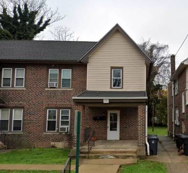 Main picture of 200 W 28th St