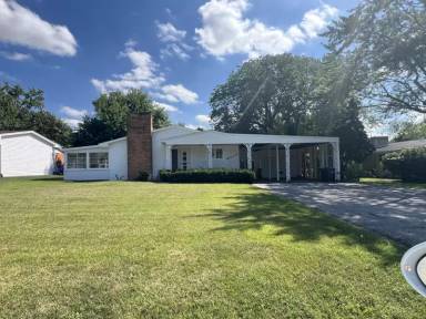 Main picture of 2417 Merit Ave
