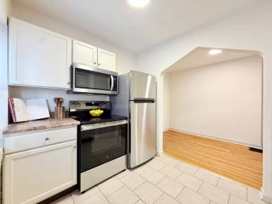 Main picture of 5524 Chippewa St