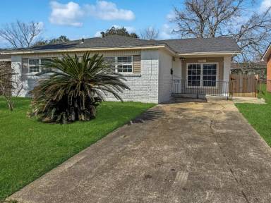 Main picture of 2921 Preston Pl