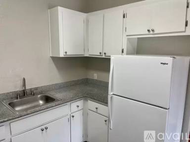 Main picture of 1337 N Madison St