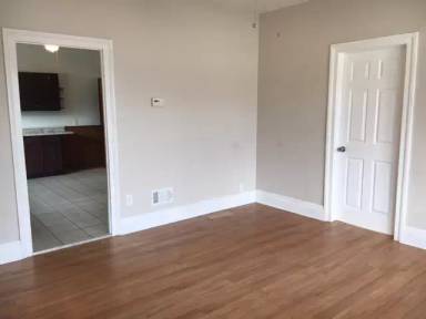Main picture of 42 Spann St