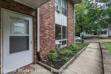 Main picture of 413 E 8th St