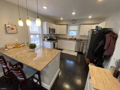 Main picture of 45 Saint Paul St