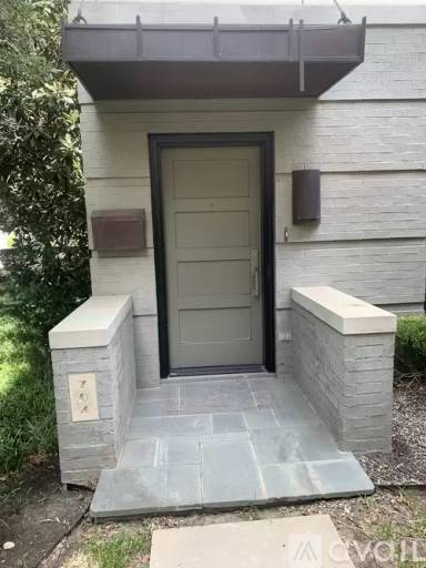 Main picture of 704 Arch Adams Ln