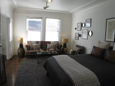 Main picture of 2355 California St