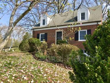 Main picture of 10305 Ridgemoor Dr