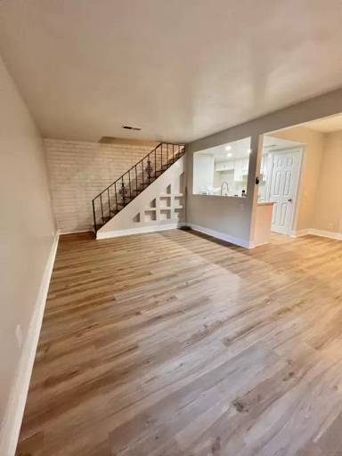 Main picture of 1731 Normandy Pl