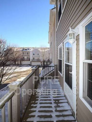 Main picture of 16767 Laurel Plz