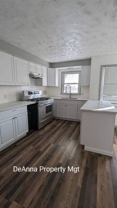 Main picture of 20730 Goller Ave