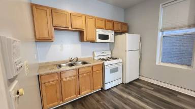 Main picture of 1523 W 18th St