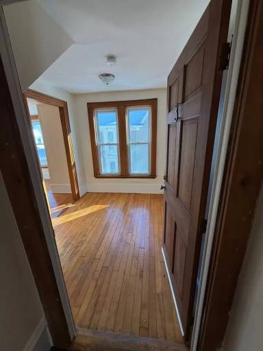 Main picture of 48 Washington St