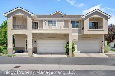 Main picture of 5151 Boardwalk Dr