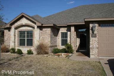 Main picture of 3121 Stallion Dr