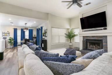 Main picture of 647 River Vlg