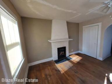 Main picture of 1104 SW 18th Ave
