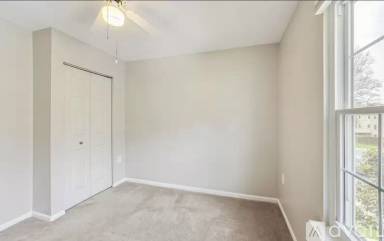 Main picture of 11 Grotto Ct