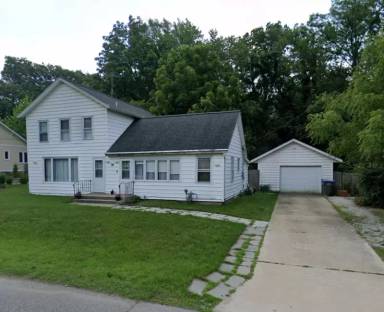 Main picture of 113 W Clay St
