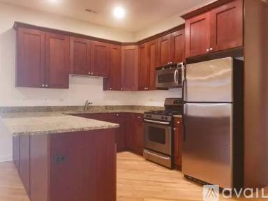 Main picture of 1438 W Belmont Ave