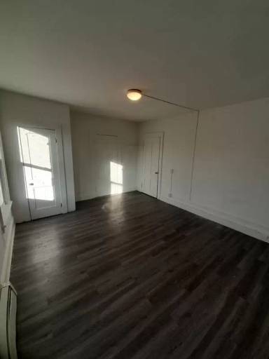 Main picture of 120 Babcock St