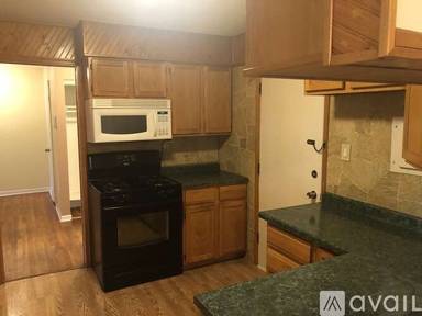 Main picture of 8828 N Leslie Ln