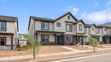 Main picture of 3231 E Elkhorn Ln