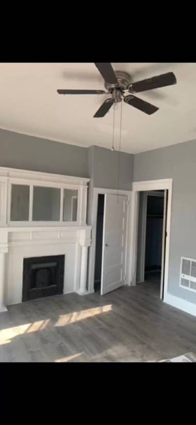 Main picture of 223 N 52nd St