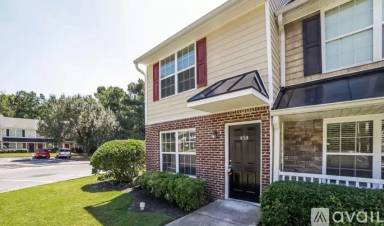 Main picture of 102 White Park Dr