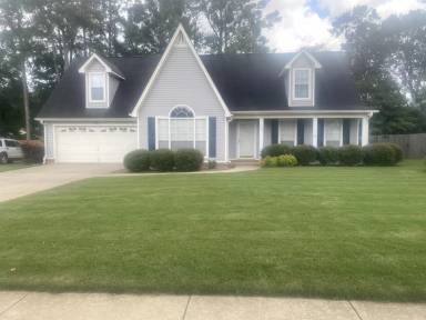 Main picture of 130 Freedom Way