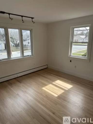 Main picture of 71 Brookline St