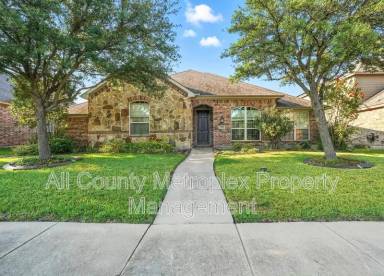 Main picture of 7114 Waterbury Dr