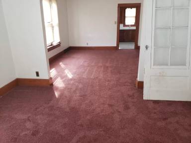 Main picture of 210 S 8th St