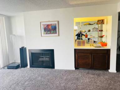 Main picture of 745 N Royal Crest Cir