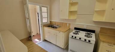 Main picture of 1624 Myrtle St