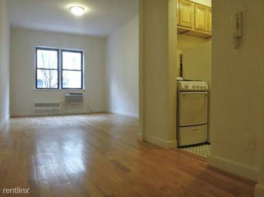 Main picture of 520 E 84th St