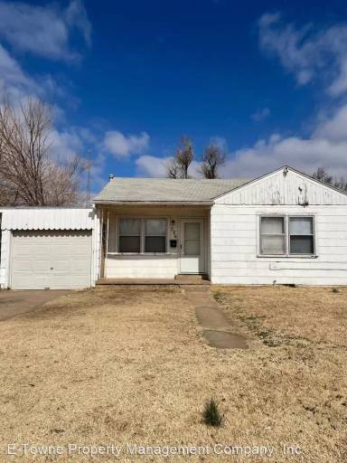 Main picture of 326 E Cottonwood Ave