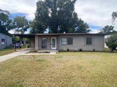Main picture of 5519 Mayfair Dr