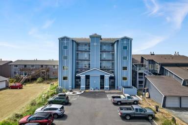 Main picture of 1307 Ocean Shores Blvd SW