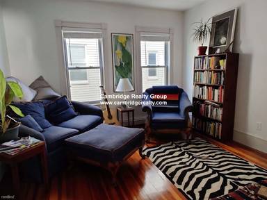 Main picture of 305 Cardinal Medeiros Ave