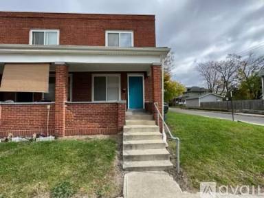 Main picture of 382 N Champion Ave